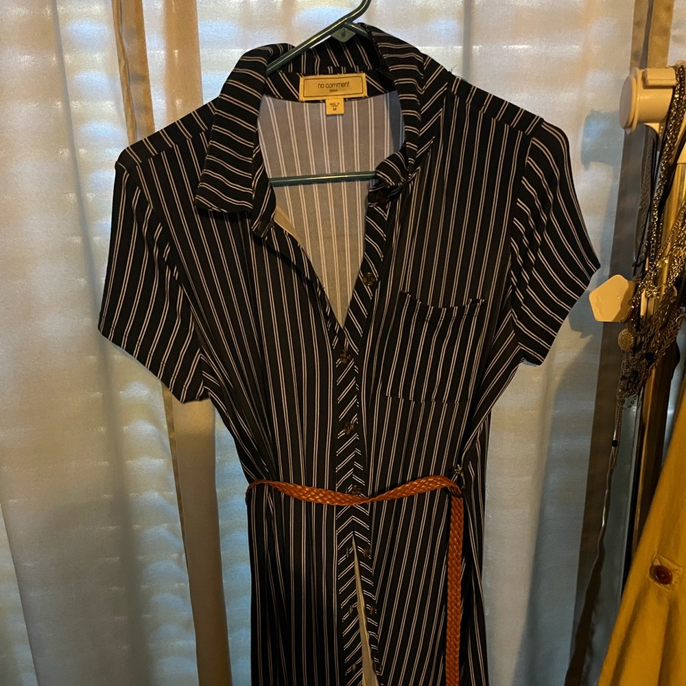 Short sleeve button up the front dress above the knee with a belt worn once